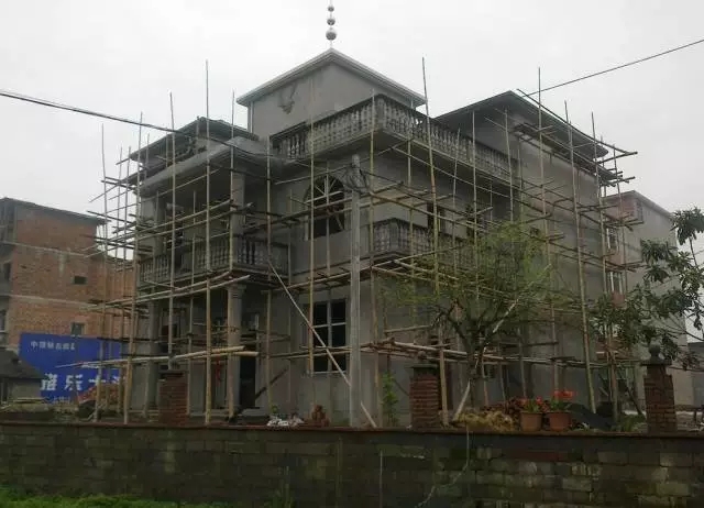 【分享】江西網友花30萬建成帶門面的農村別墅，臨街地基很適合！